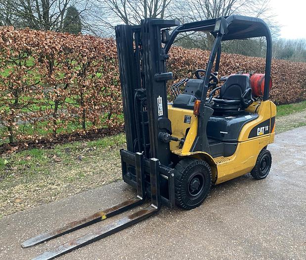 Used 2005 CATERPILLAR GP15N