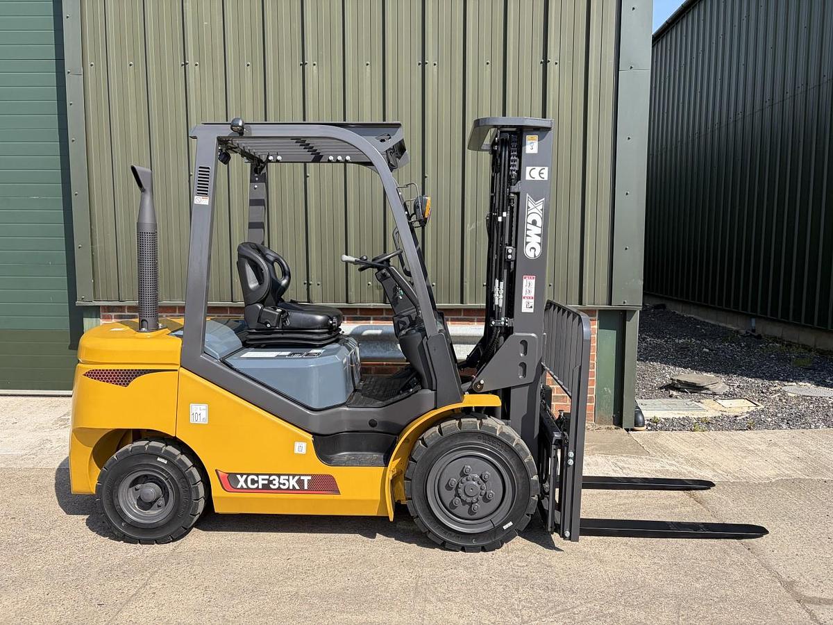 Used 2025 XCMG XCF35KT