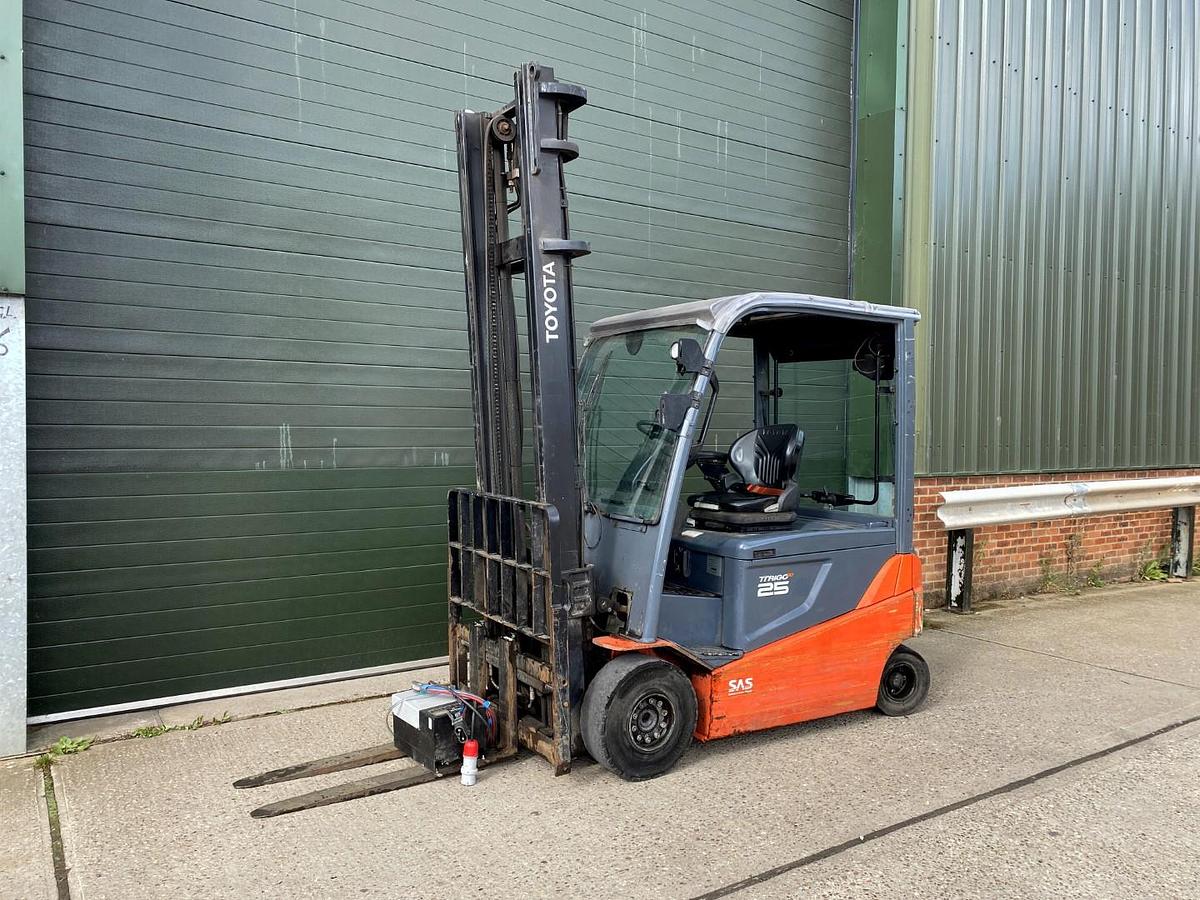 Used 2022 TOYOTA 8FBMT25