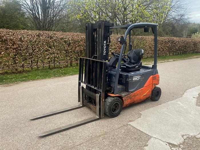 Used 2019 TOYOTA 8FBM20T