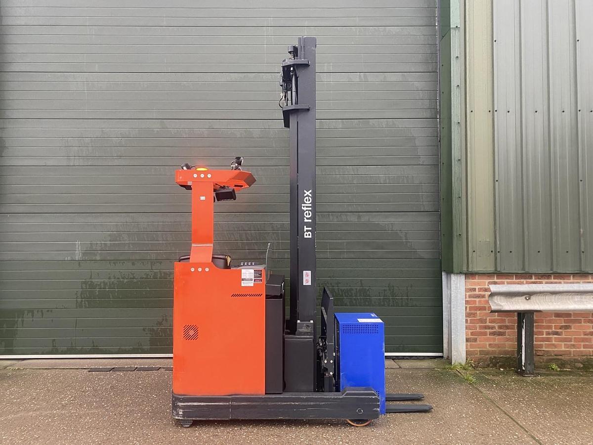 Used 2018 TOYOTA RRE160M