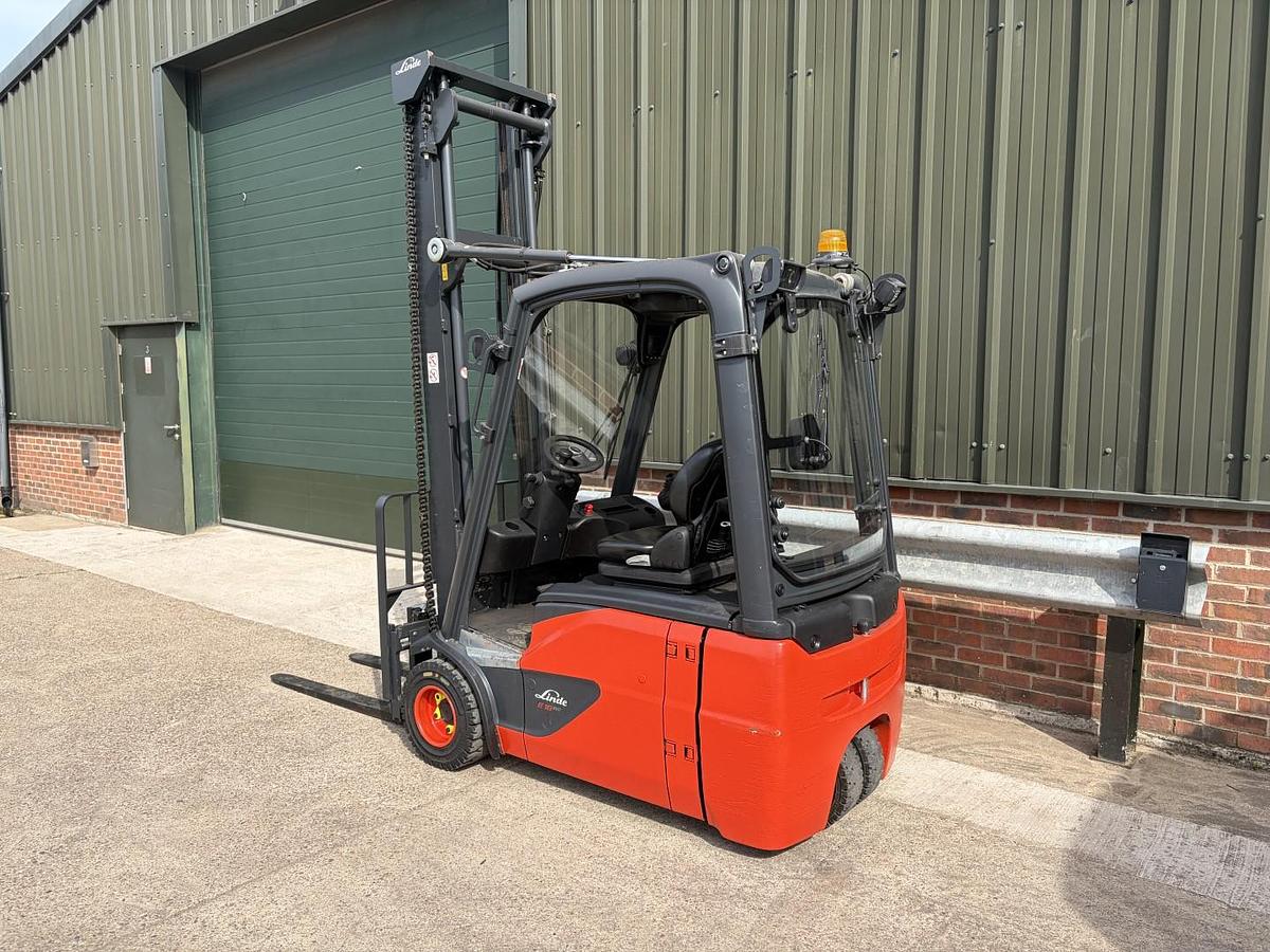 Used 2019 LINDE E18-02