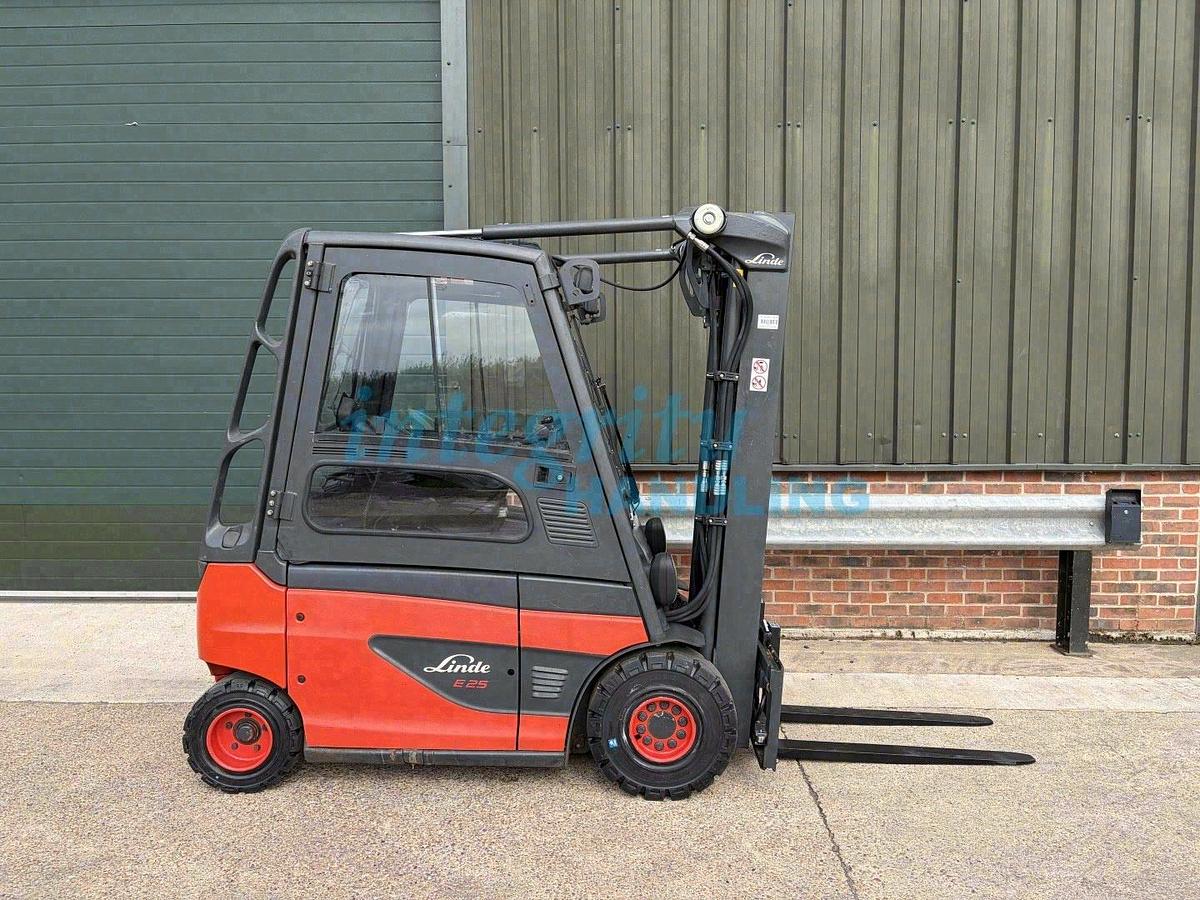 Used 2017 LINDE E25-01