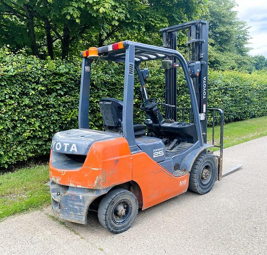 Used 2019 TOYOTA 8FDF25