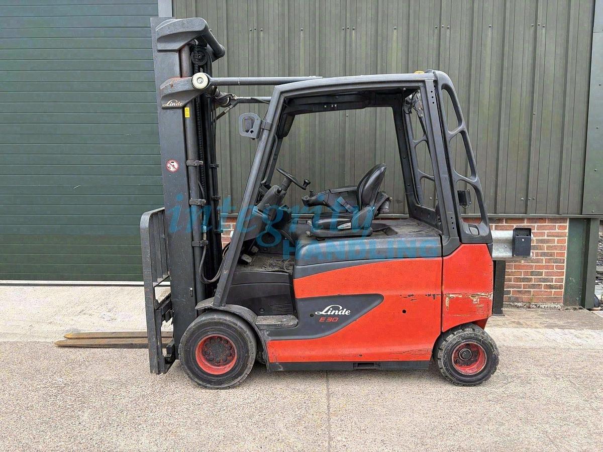 Used 2014 LINDE E30HL-01/600