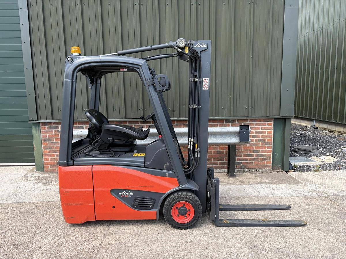 Used 2016 LINDE E14-02