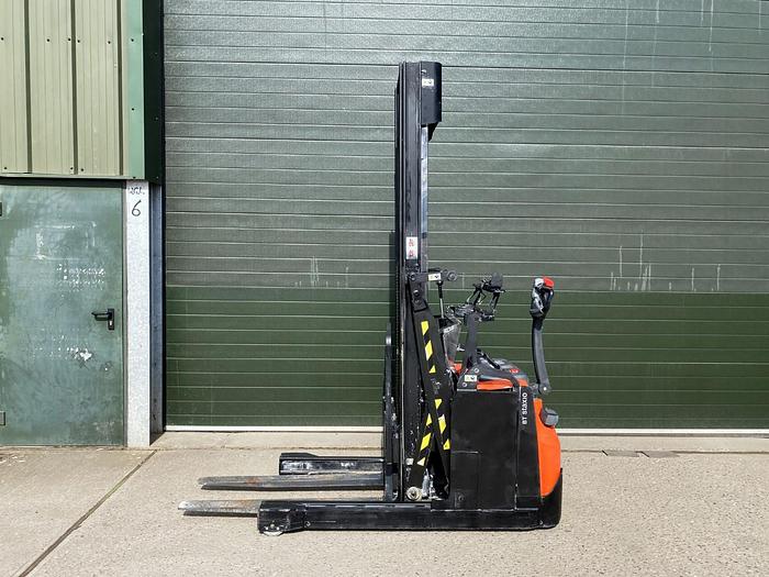 Used 2017 TOYOTA SWE120XR