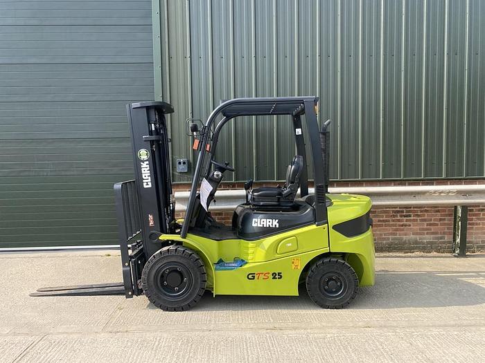 Used CLARK GTS25D