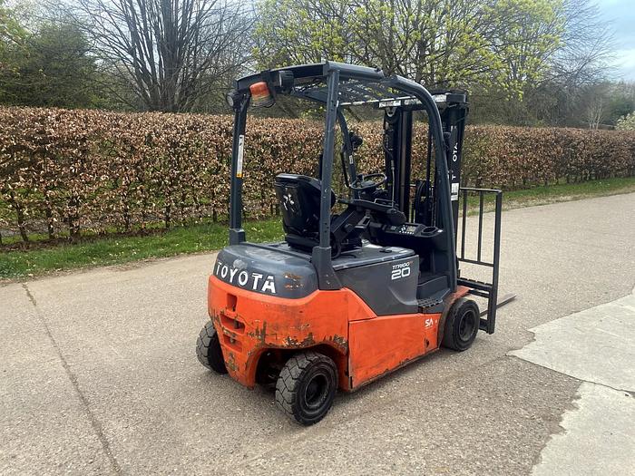 Used 2019 TOYOTA 8FBM20T