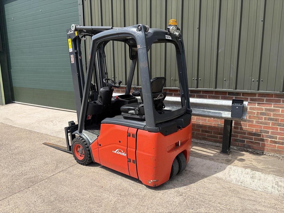 Used 2013 LINDE E14-01