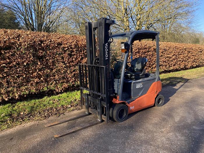 Used 2014 TOYOTA 8FBM20T