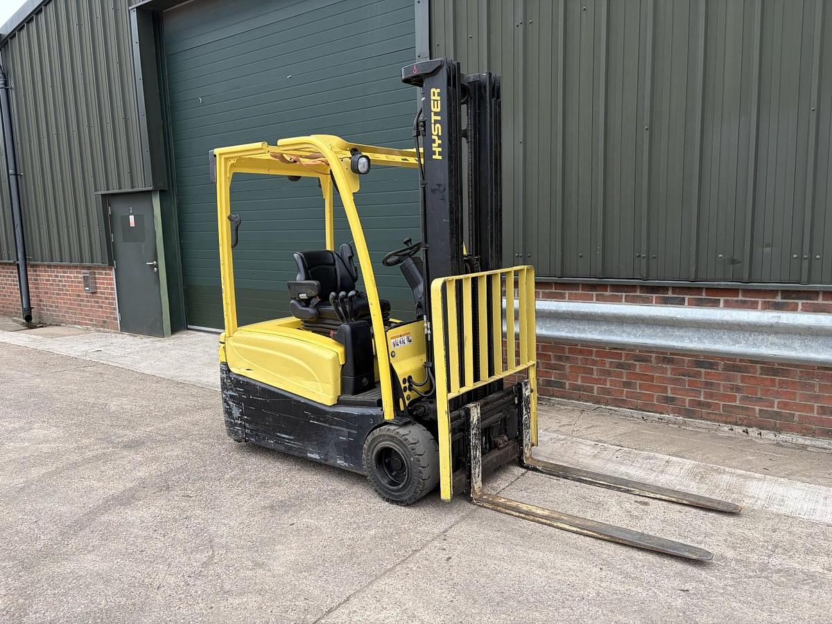 Used 2013 HYSTER J2.0XNT
