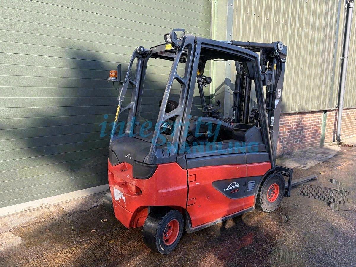 Used 2015 LINDE E25-01