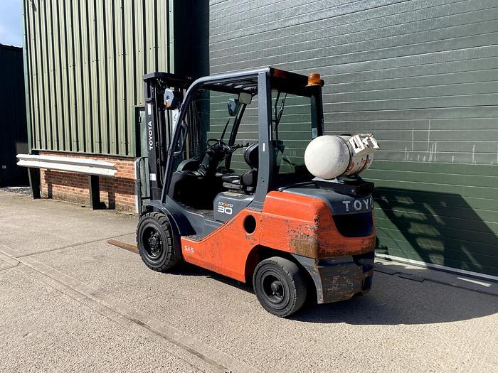 Used 2015 TOYOTA 8FGF30