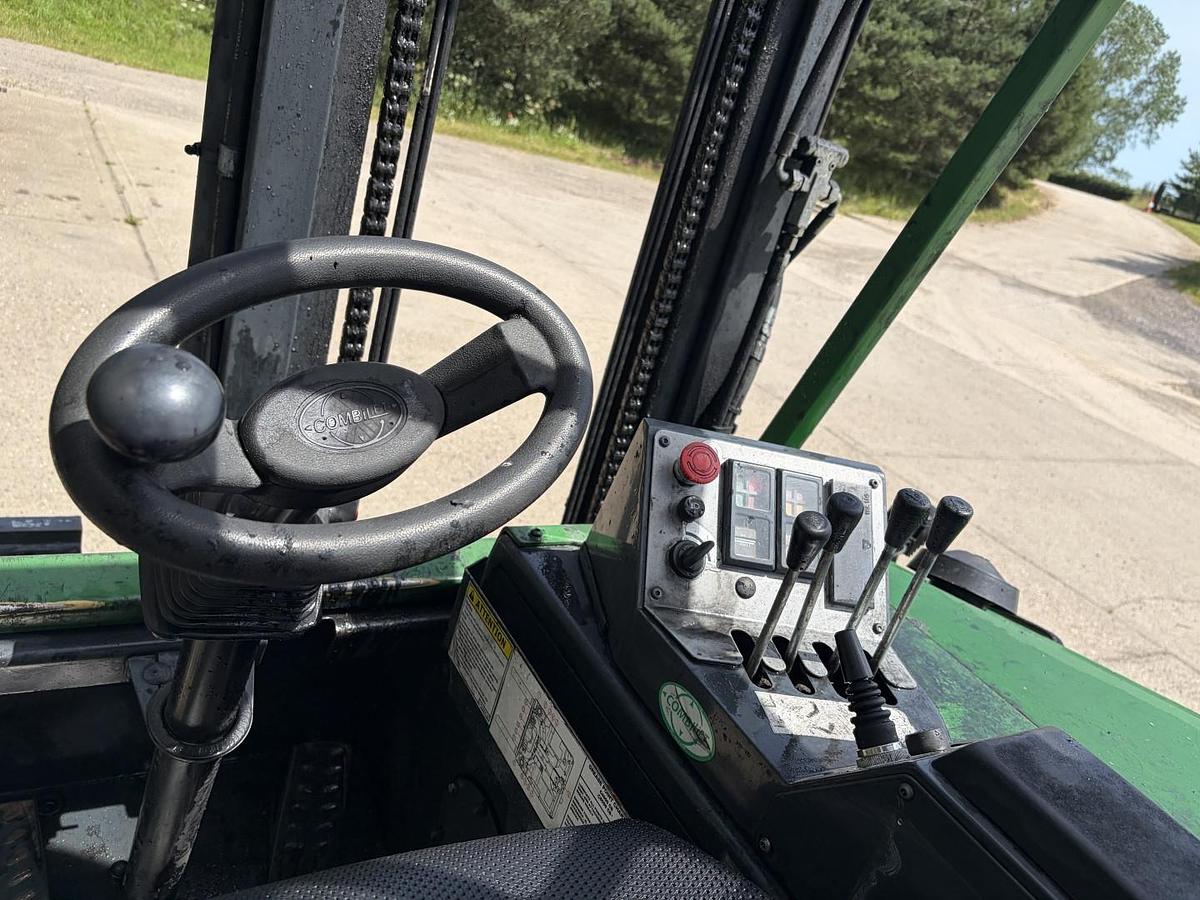 Used 2013 COMBILIFT CB4000