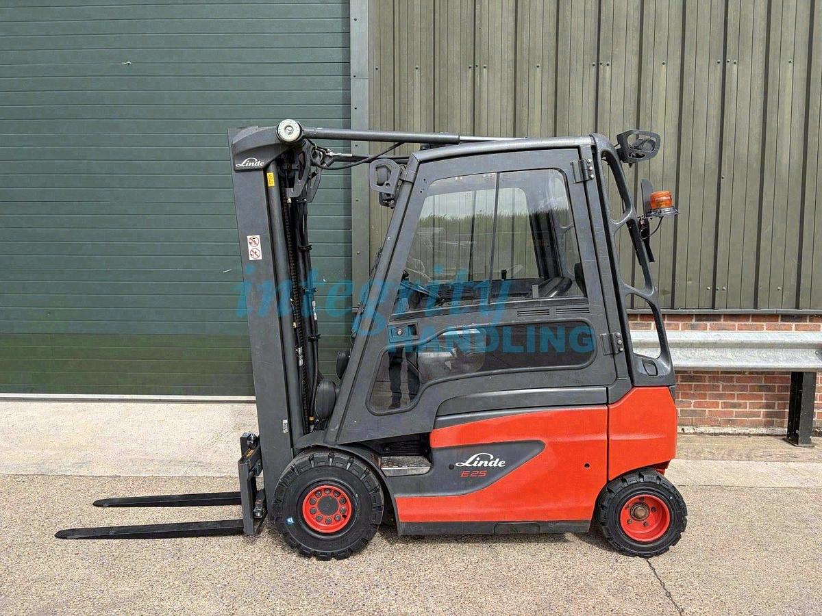 Used 2017 LINDE E25-01