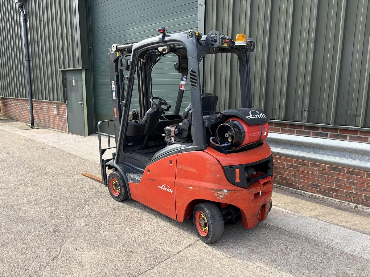 Used 2014 LINDE H16T-01