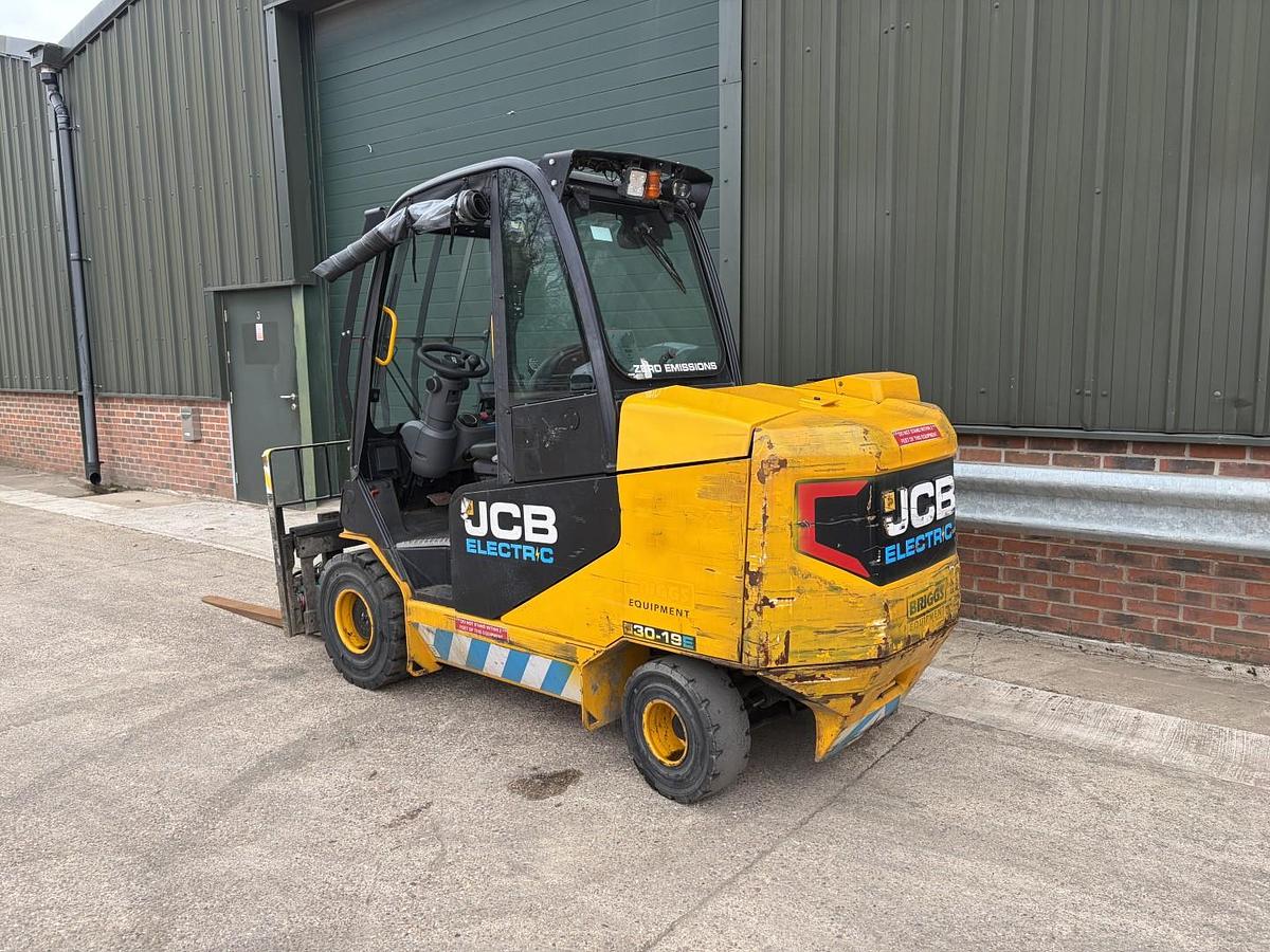 Used 2022 JCB 30E 2WD