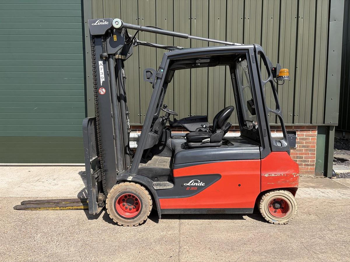 Used 2013 LINDE E35L-01