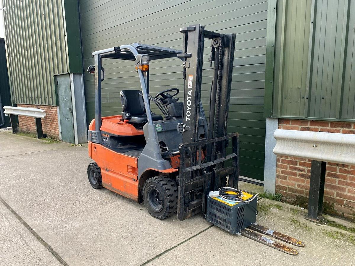 Used 2014 TOYOTA 7FBH20