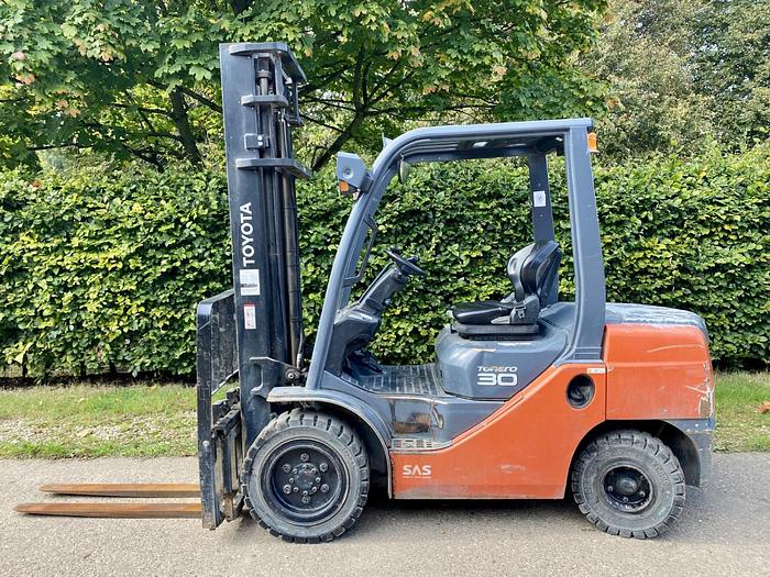 Used 2019 TOYOTA 8FDF30