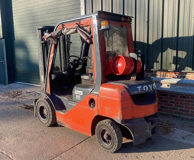 Used 2008 TOYOTA 8FG25