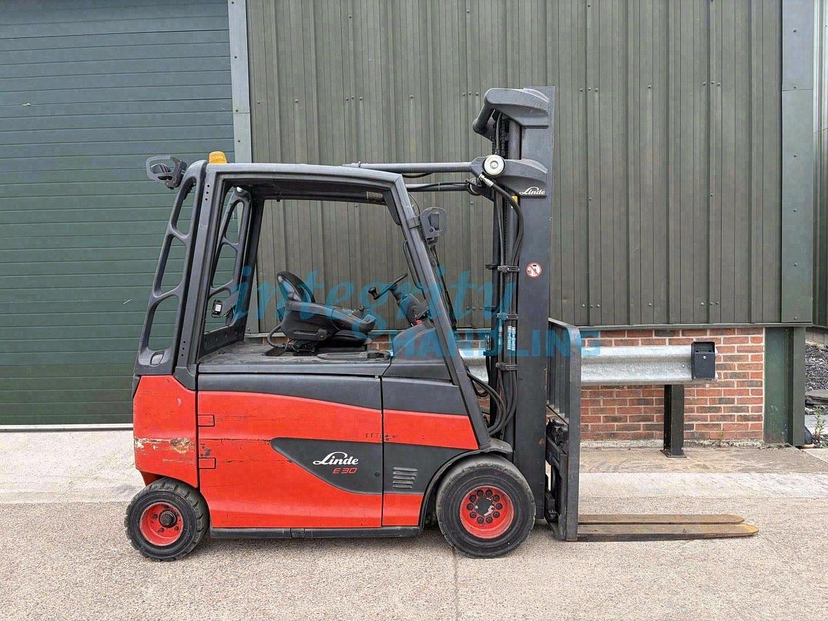 Used 2014 LINDE E30HL-01/600