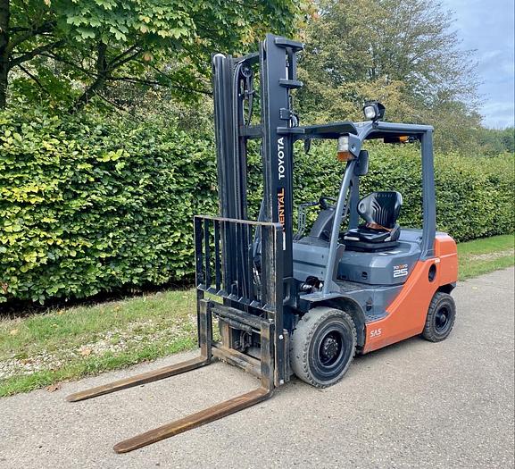 Used 2019 TOYOTA 8FDF25