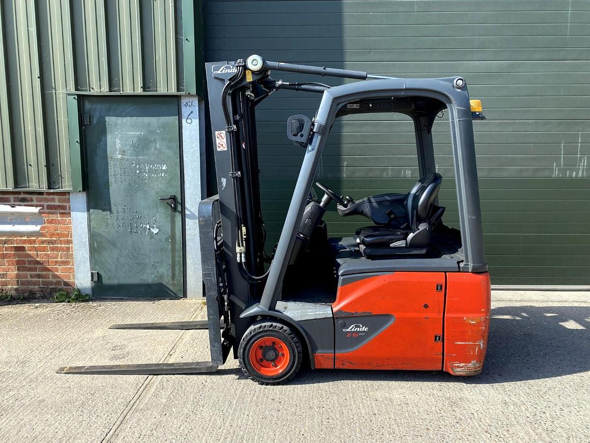 Used 2015 LINDE E16C-02