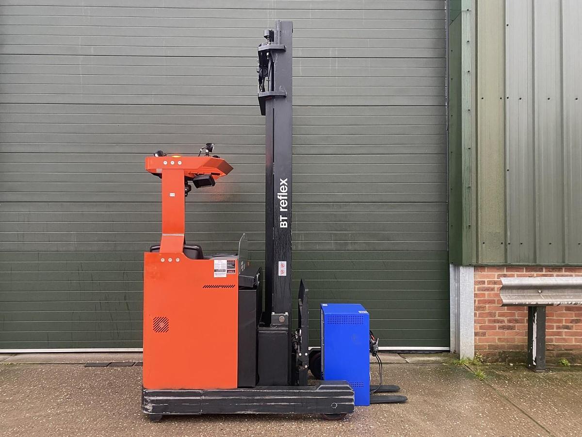 Used 2018 TOYOTA RRE160M