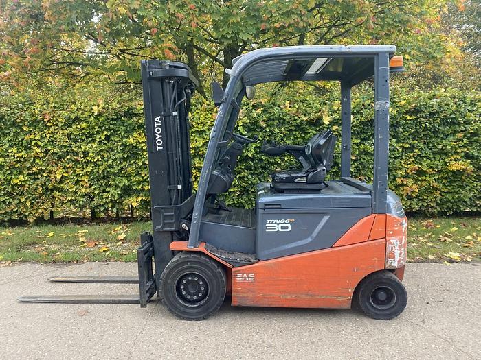 Used 2017 TOYOTA 8FBMKT30