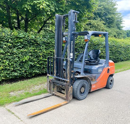 Used 2019 TOYOTA 8FDF25