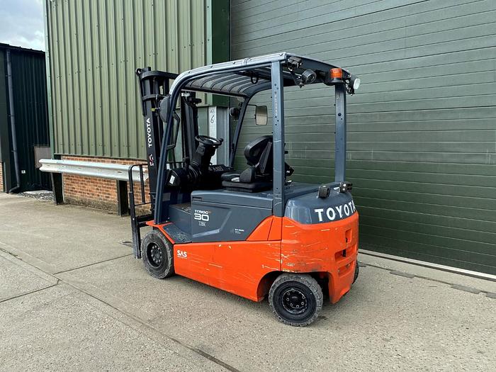 Used 2015 TOYOTA 8FBMT30