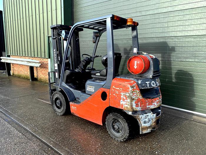 Used 2019 TOYOTA 8FGF25