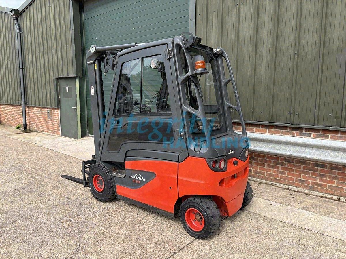Used 2017 LINDE E25-01
