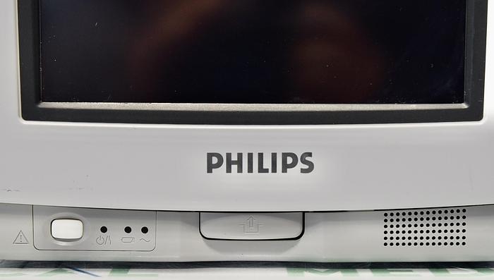 Used Philips Intellivue MP5T 865120 M8105AT Patient Monitor ECG, NBP, SPO2