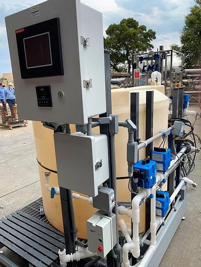 Used Reactor, 250 Gallon, PET, Hypochlorous Acid Reactor #S743170