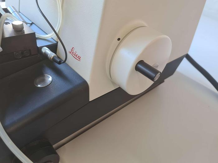 Used Leica Ultracut 702501 Ultramicrotome Microtome with anti vibration table