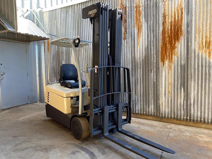 Refurbished Rare: 282" of Lift --> 2006 Crown SC4040-40