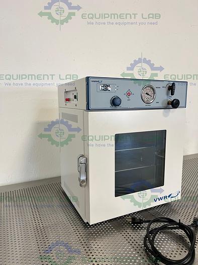 Used VWR  414004-584 Vacuum Oven 25-200ºC, 120V w/ Shelves