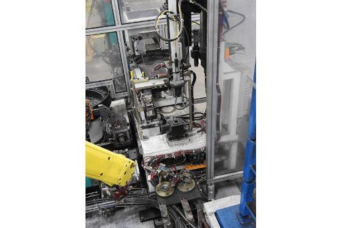 Used FANUC M10iA 6 AXIS ROBOTIC CELL R30iB CONTROLLER ALLEN BRADLEY PLC 