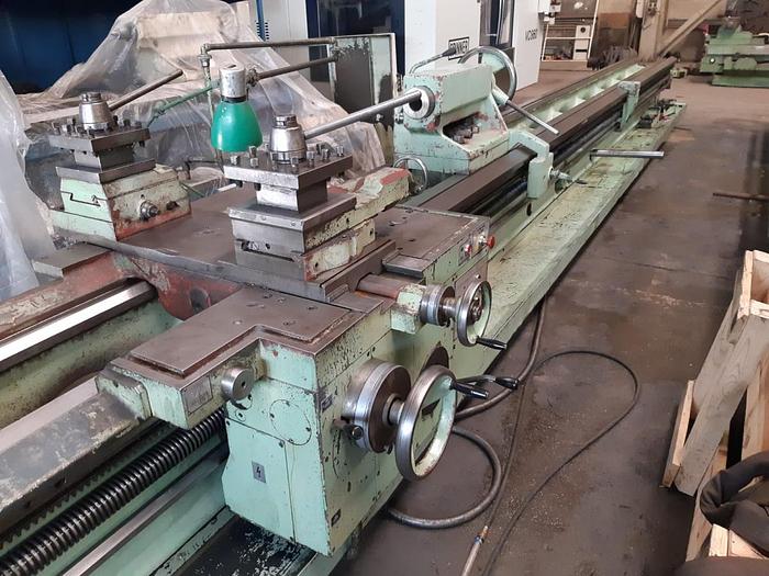 Używane Tokarka uniwersalna TOS SUS 63x8000