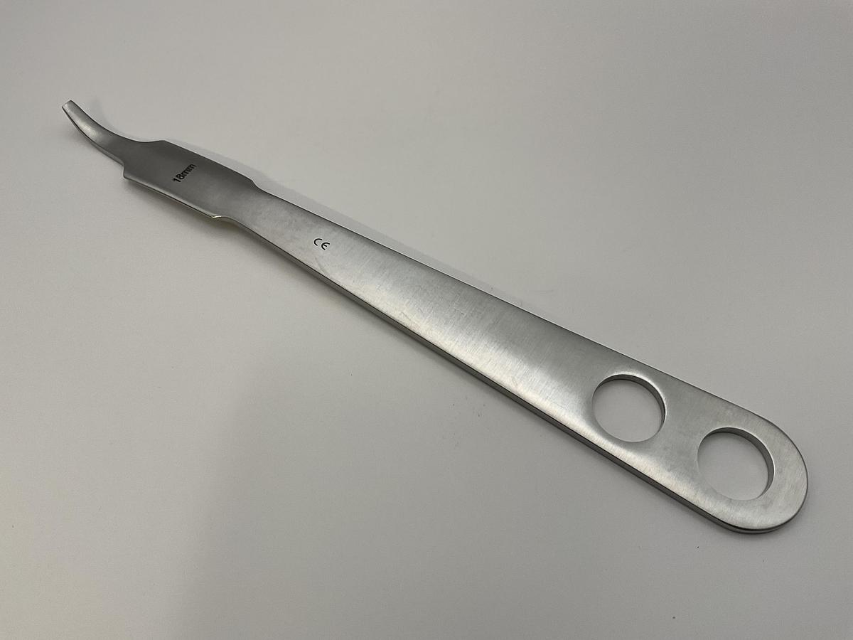 GB Medical Hohmann 18mm blade