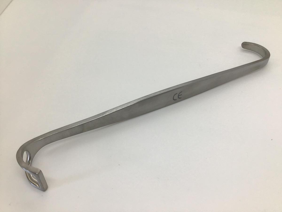 Canny Ryall Retractor 5mm Hook Blade 16mm Fenestrated Blade 190mm