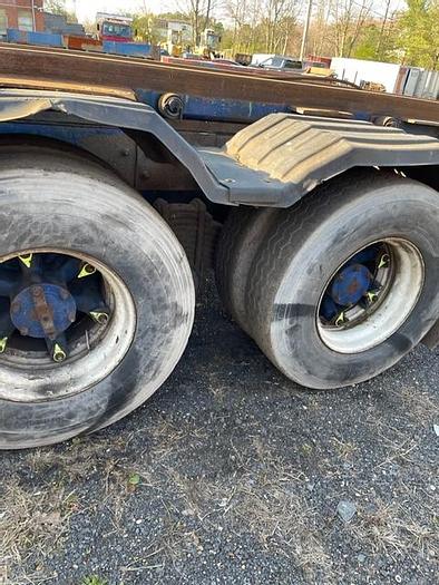 Refurbished 1997 RD 680 S Roll-off Mack E-7