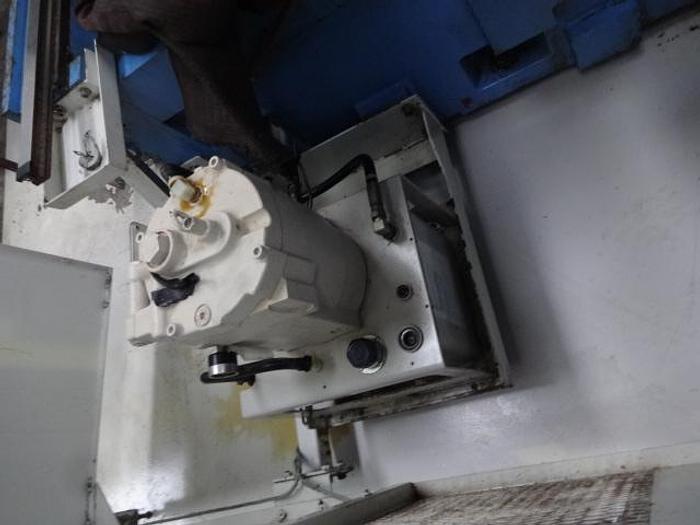 Utilisé 2003 MAZAK VTC 300 C-II centre d'usinage vertical