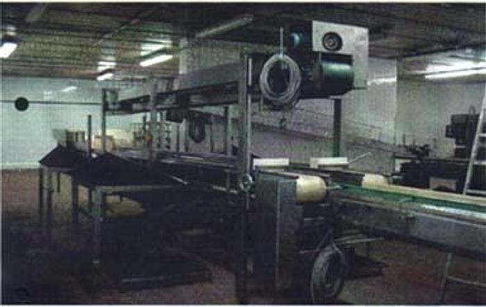 Używane Stół do napełniania produktów spożywczych w puszki, kubki, słoiki itp, produkcji niemieckiej firmy BREYELL LOTCH typ SMB 70.1.2.005