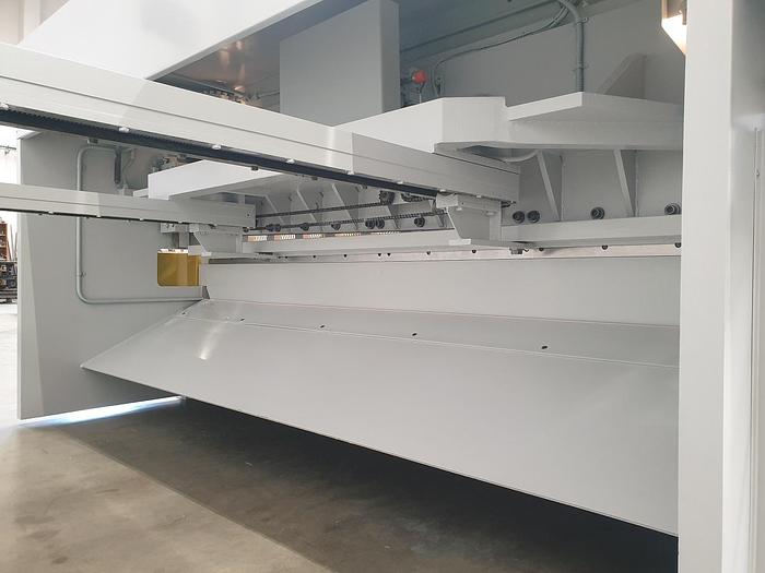 Gebraucht Hydraulische Tafelschere Fasti 509-25-6