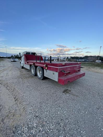 Used Item 0560 : 2004 Sterling Support Truck (4x6)