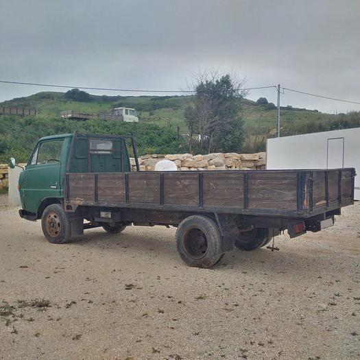Usado 1980 TOYOTA Dyna BU30 300 on 6 studs truck
